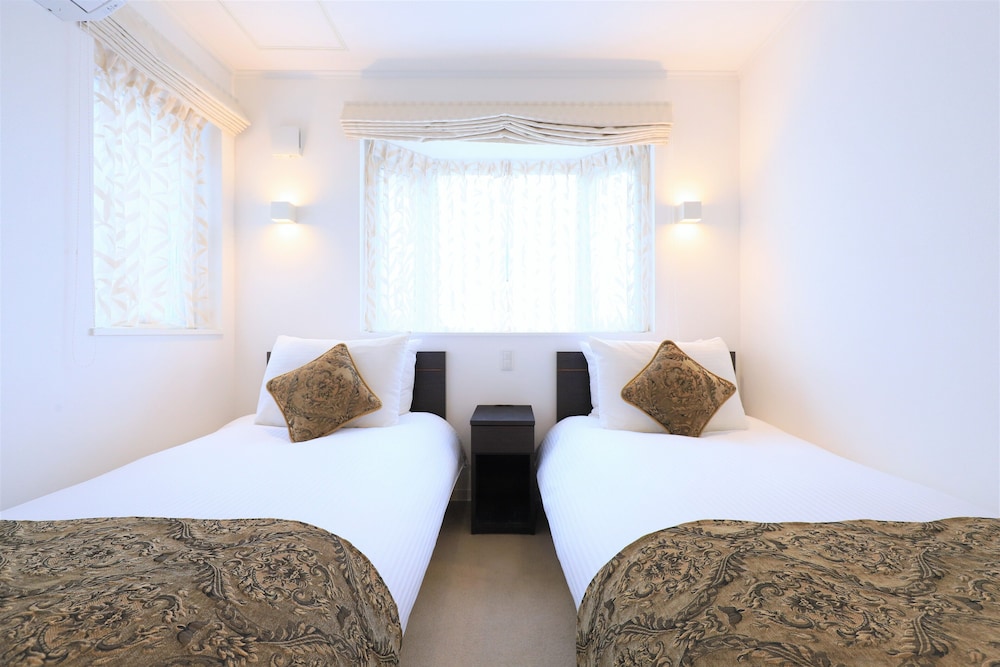 Bliss Lodging 10/44