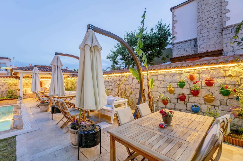 Villa Fora Hotel 36/48