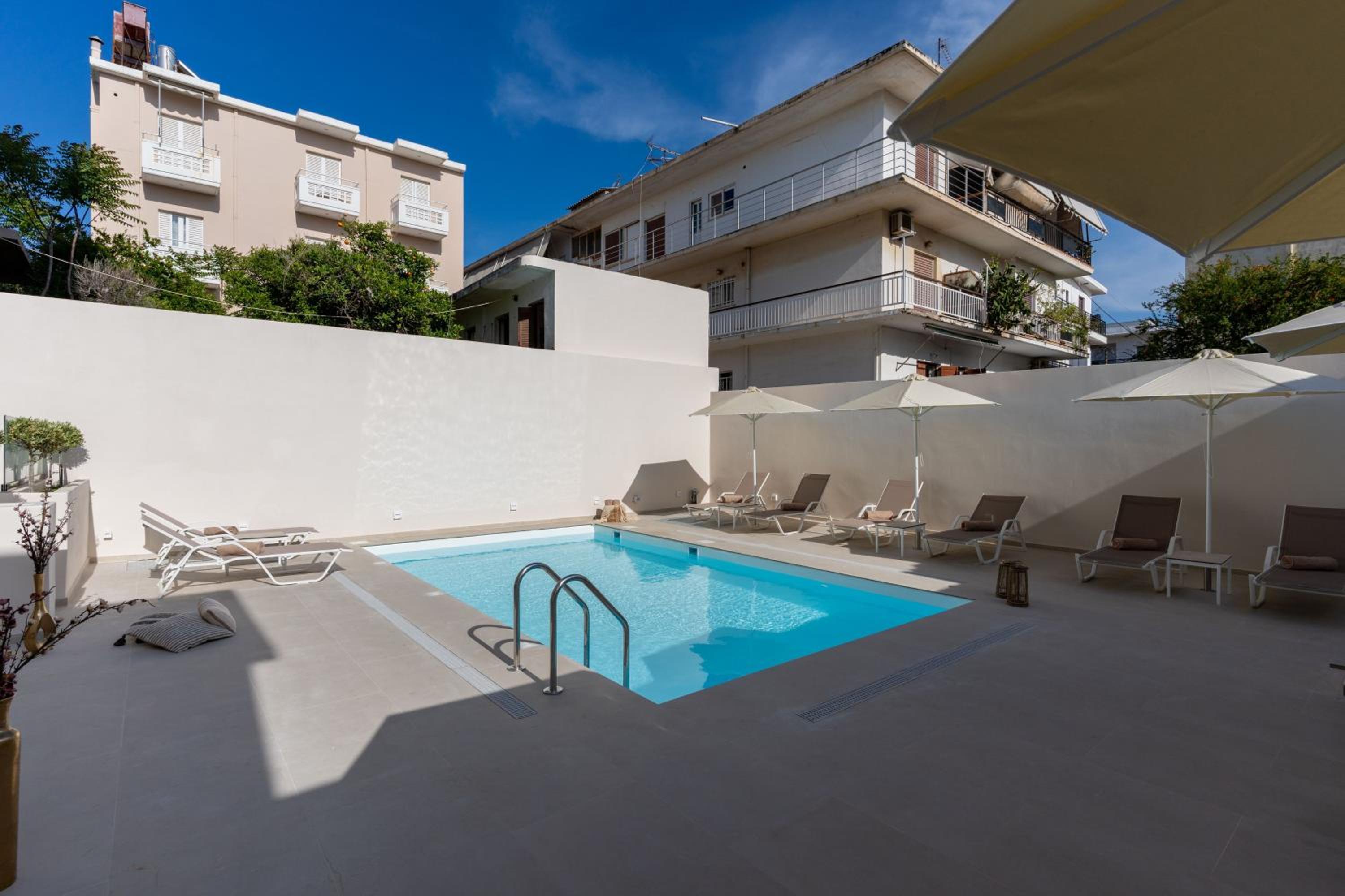 Selected Suites 15/21
