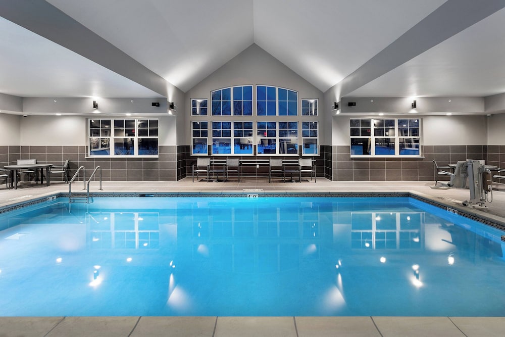 Residence Inn Milwaukee Brookfield 20/50