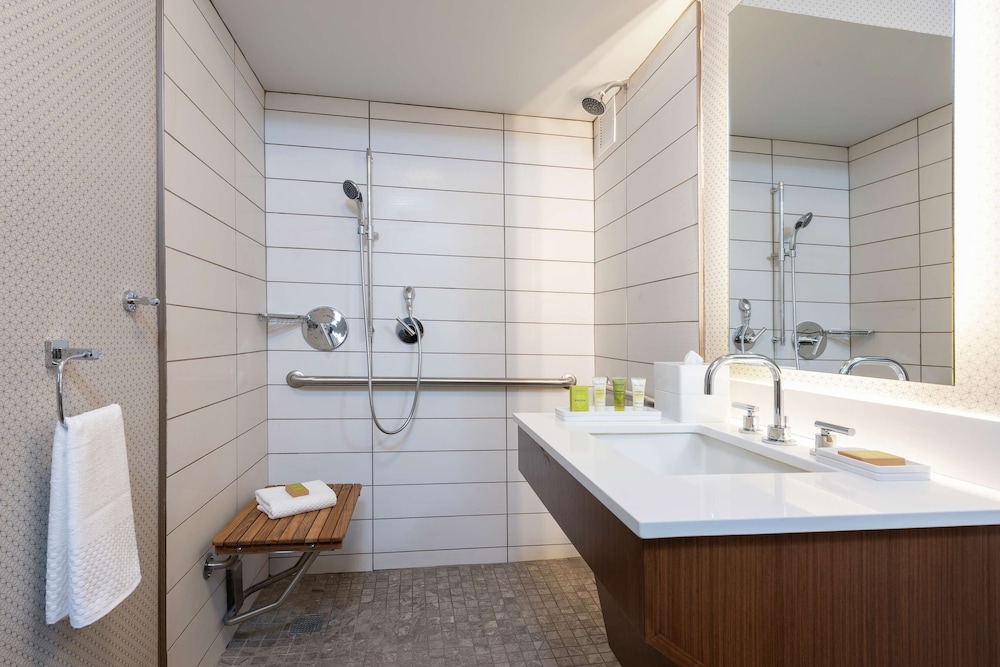 Hilton Chicago/Oak Brook Hills Resort & Conference Center 15/69