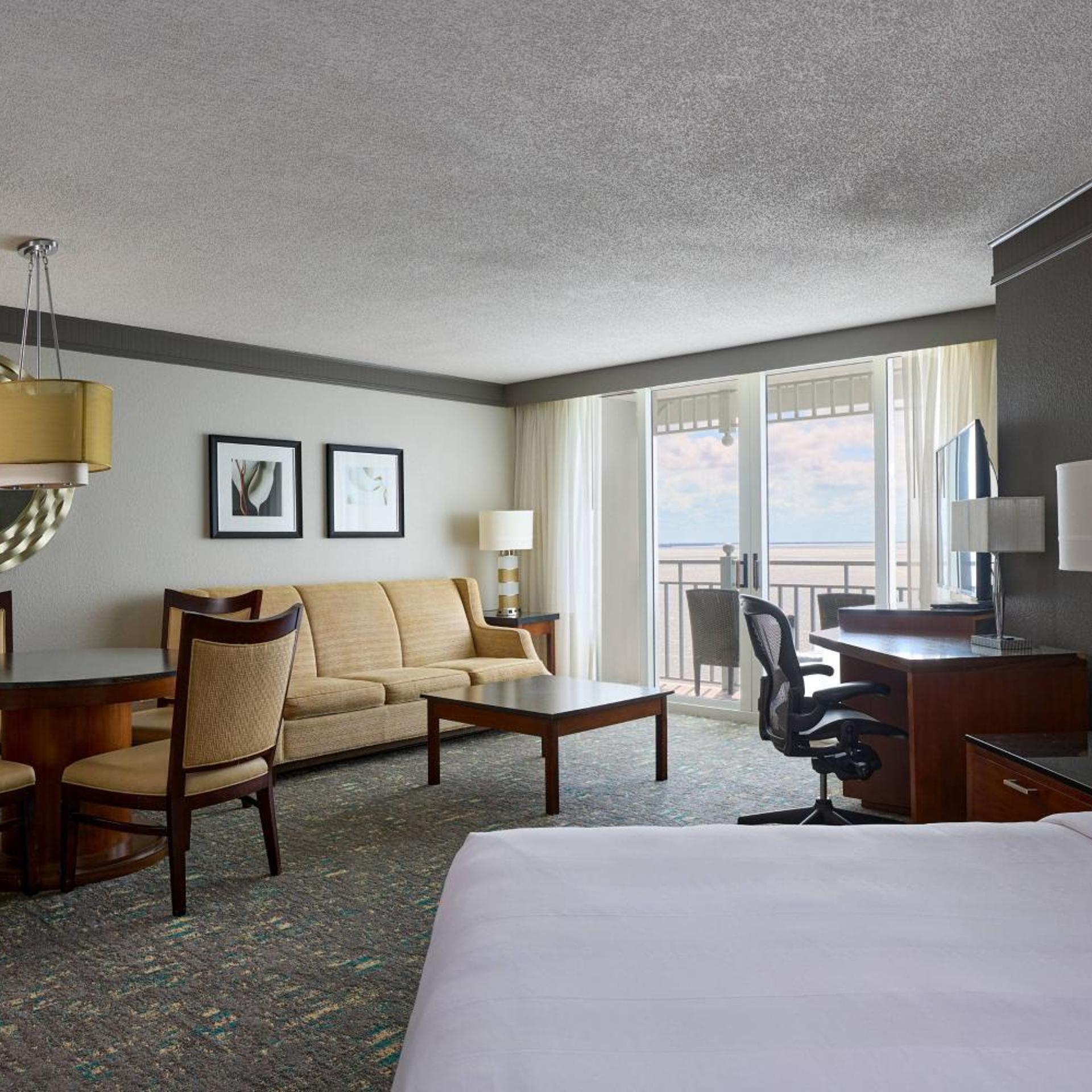 Studio, King Bed, Water Front, Sofa, Balcony