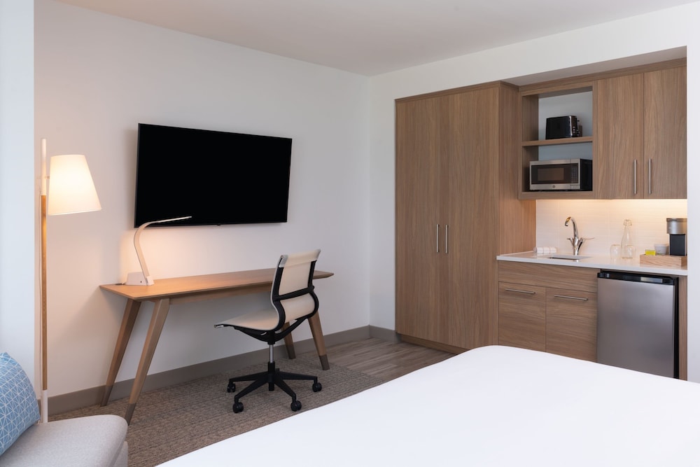 Element Melbourne Oceanfront 47/57