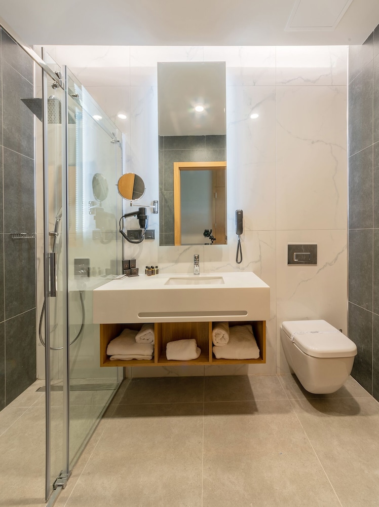 Artes Hotel 33/33