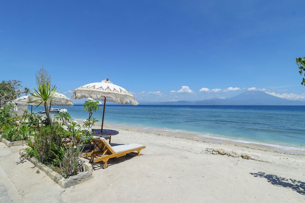 Road Beach Villa 38/53