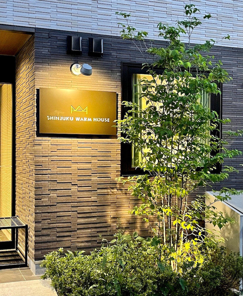 Shinjuku Warm House 3/50