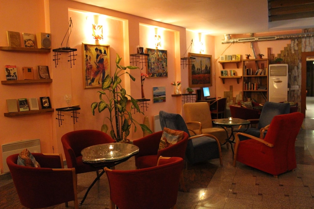 Gallery Hotel Sis 25/36