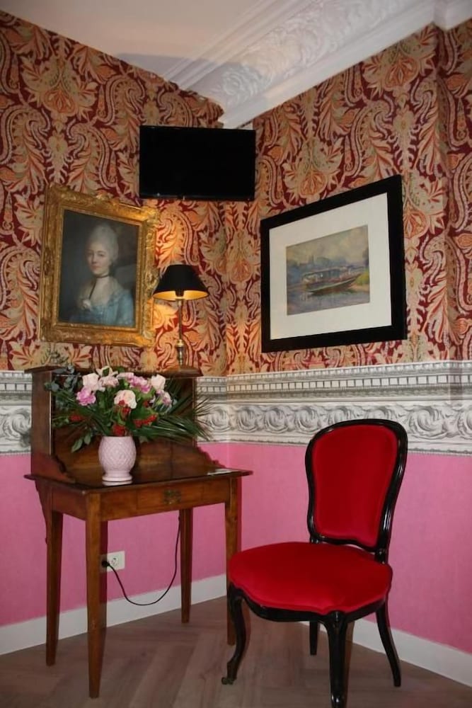 Hotel de Nice 38/47