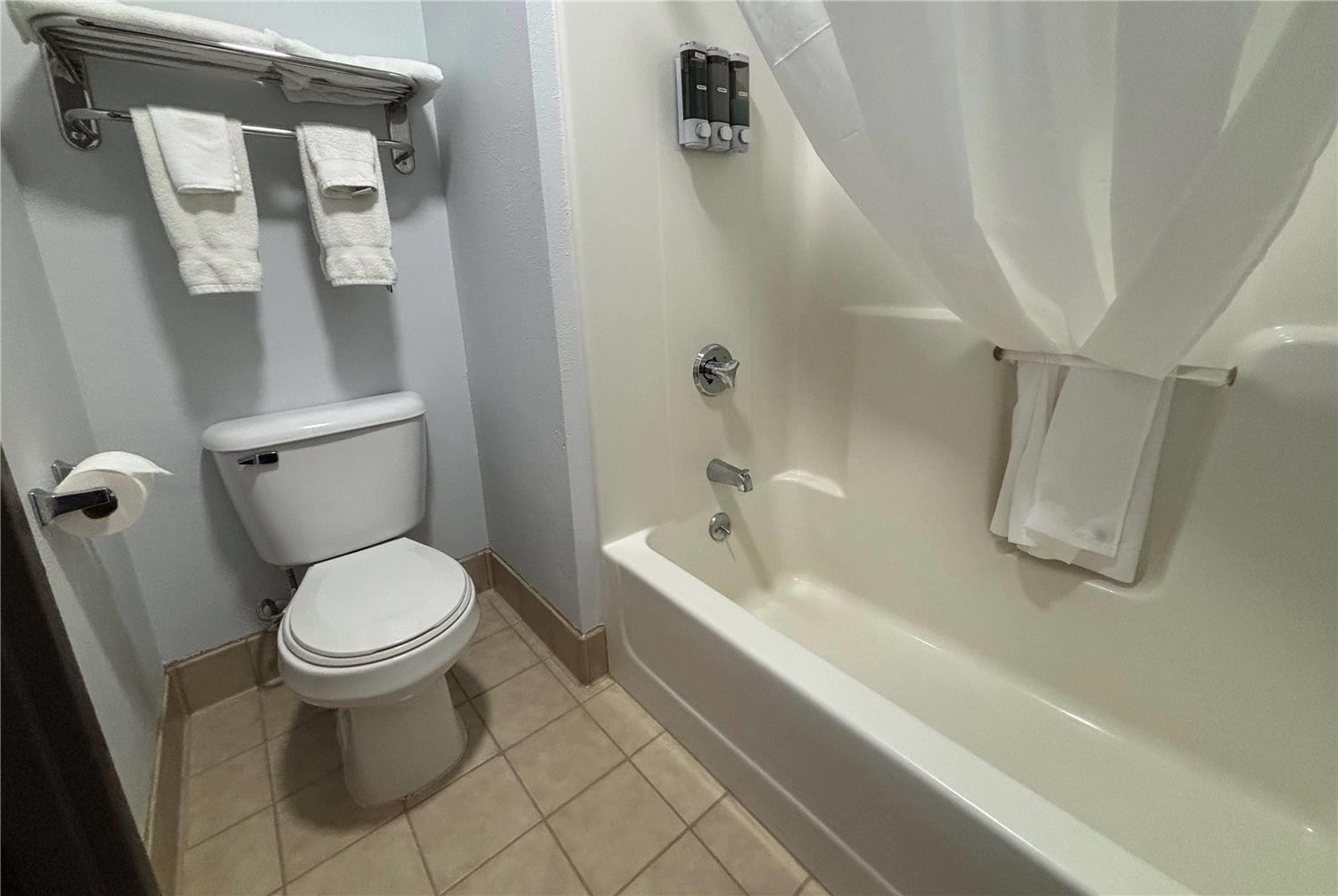 Baymont By Wyndham Jacksonville 8/11