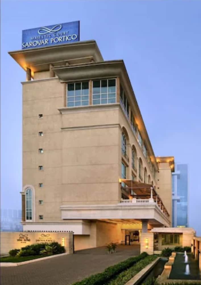 Majestic Court Sarovar Portico 3/46
