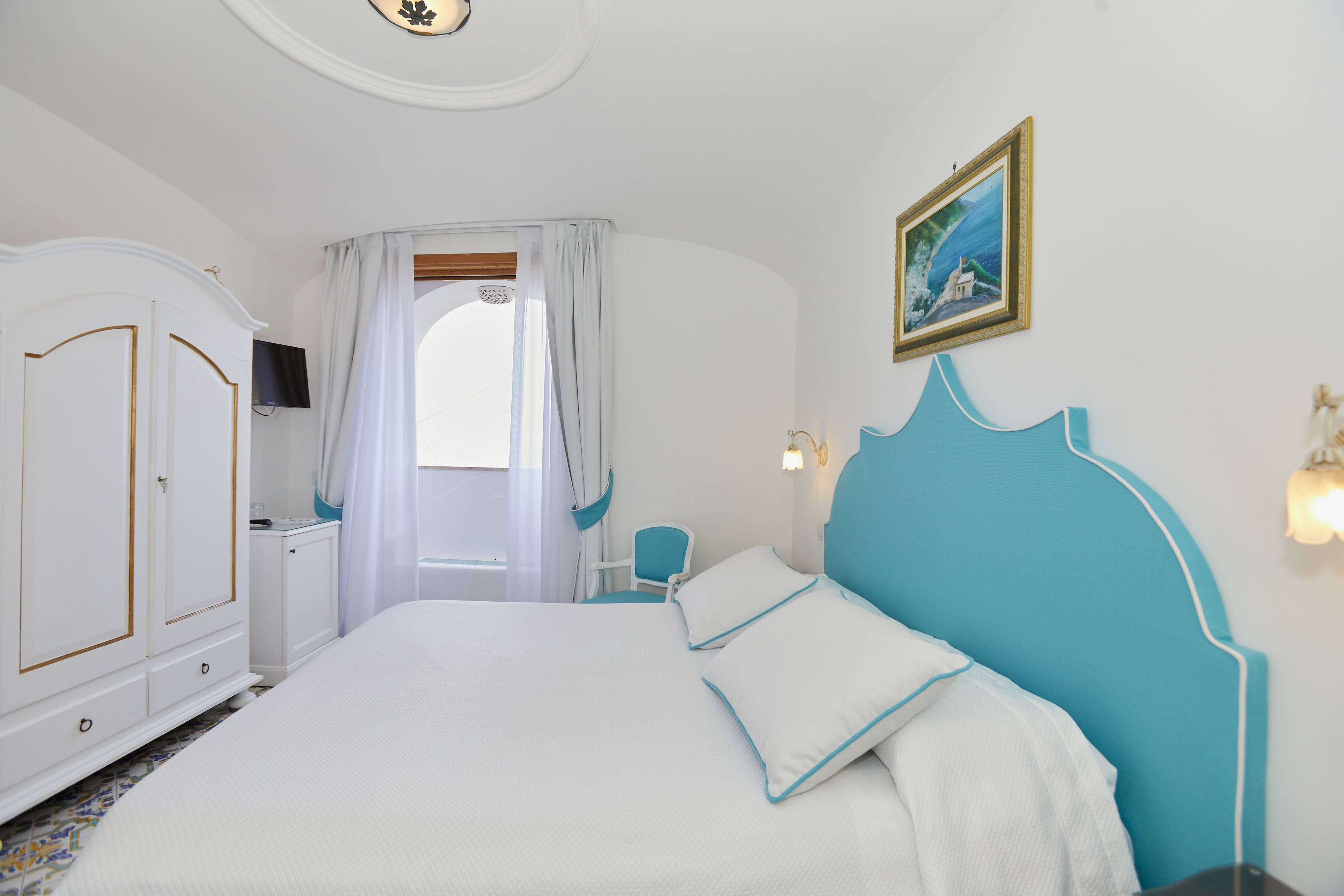 Double or TWIN Standard window sea view room