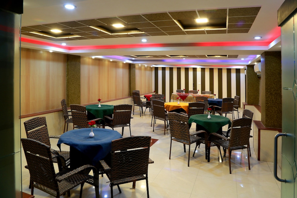 HOTEL ROYAL PALM 46/61