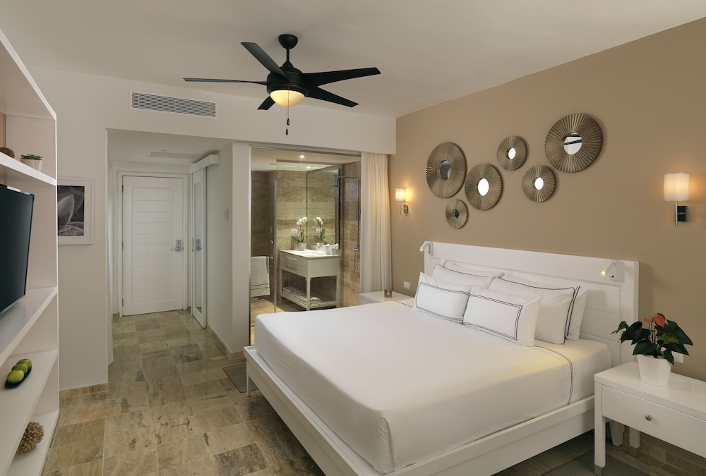 THE LEVEL, PALM, TROPICAL, SUITE