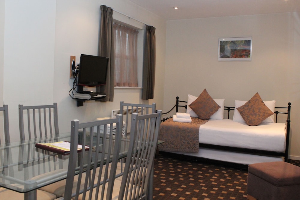 Grand Plaza Serviced Apartments 17/76
