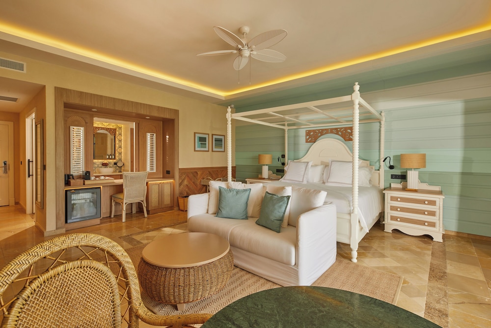 Cayo Levantado Resort 6/50