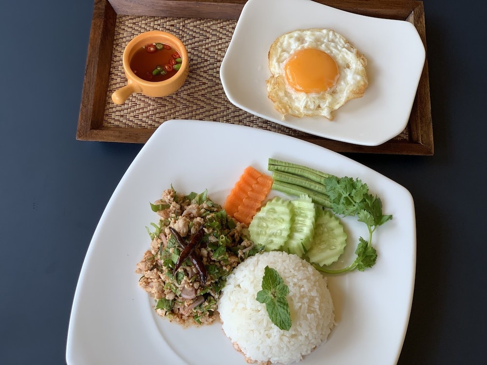 Green At Buriram 15/50