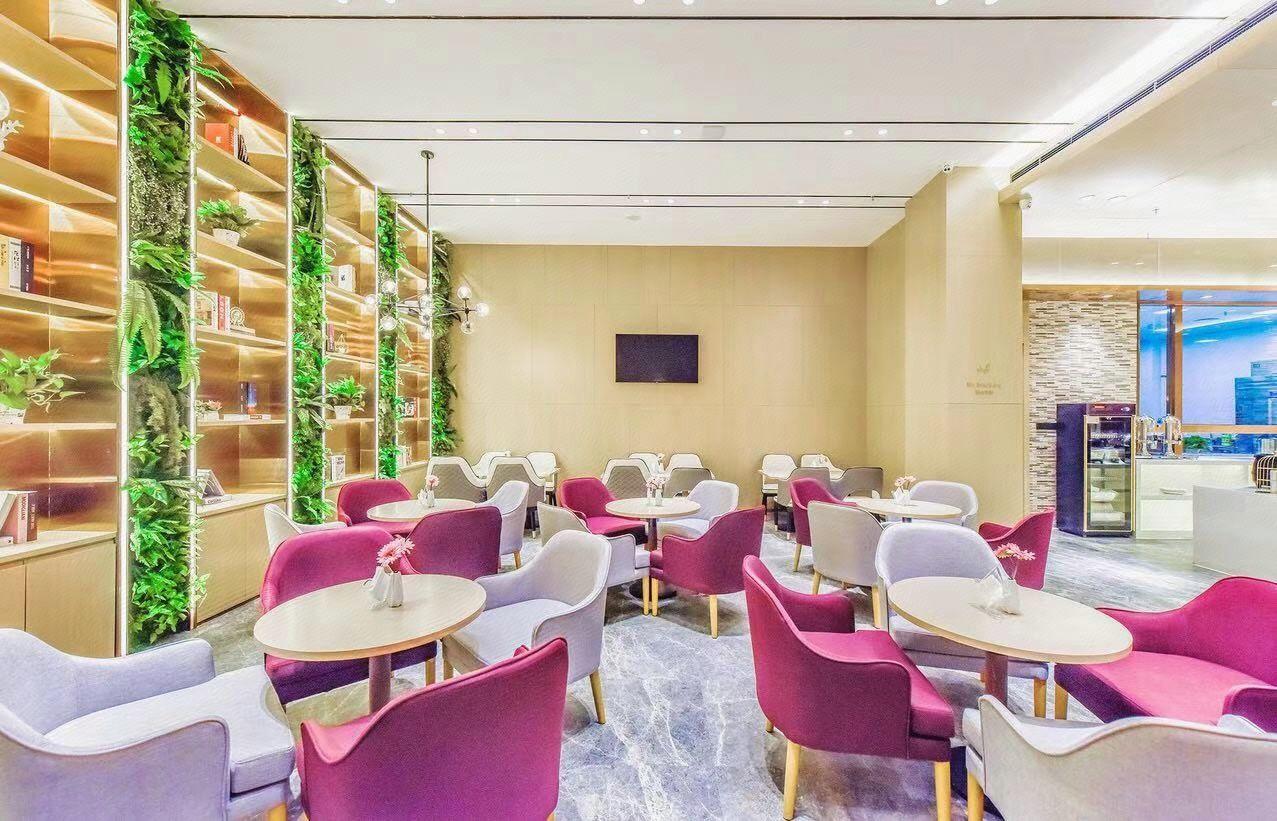 Lifeng Hotel (Chongqing Bishan Light Rail Station Store) 26/31