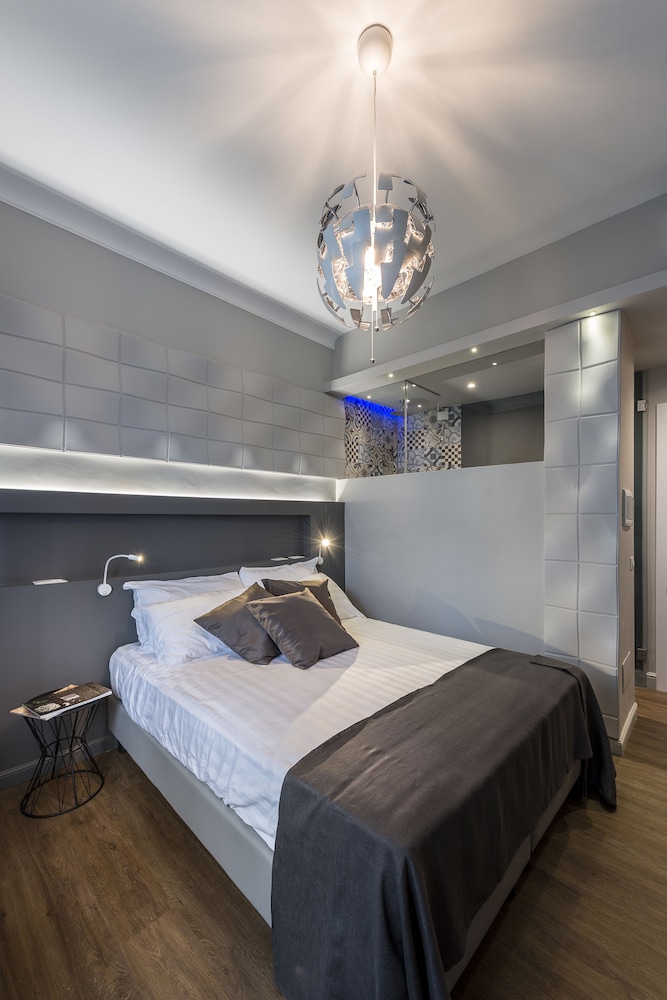Z-Archsuites 12/41