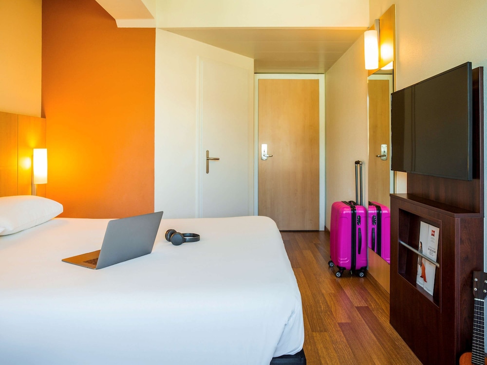 ibis Lausanne Centre 16/57