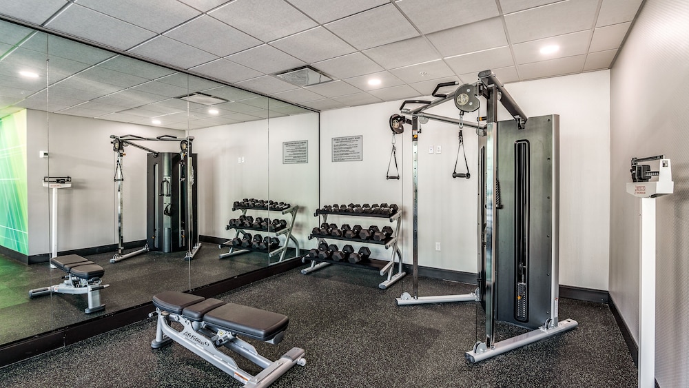 Staybridge Suites Dallas Market Ctr Love Field, an IHG Hotel 23/50