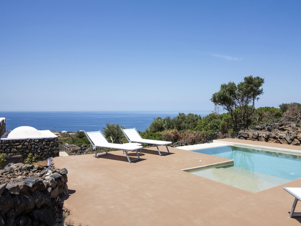 Dammusi Sciuvechi Resort 42/50