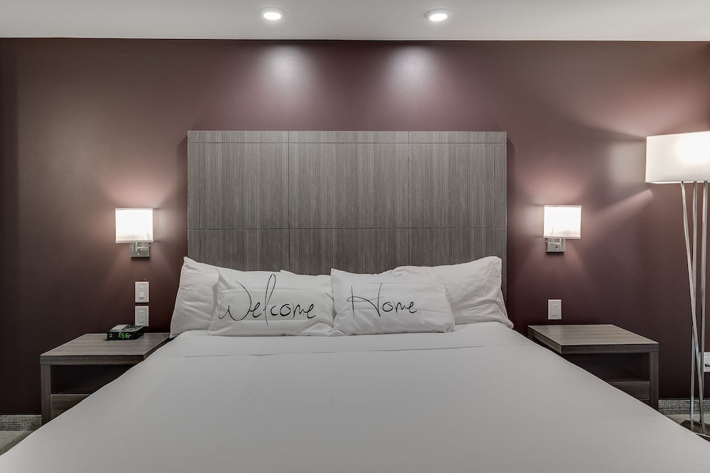 Home Inn Suites Saskatoon South 31/66