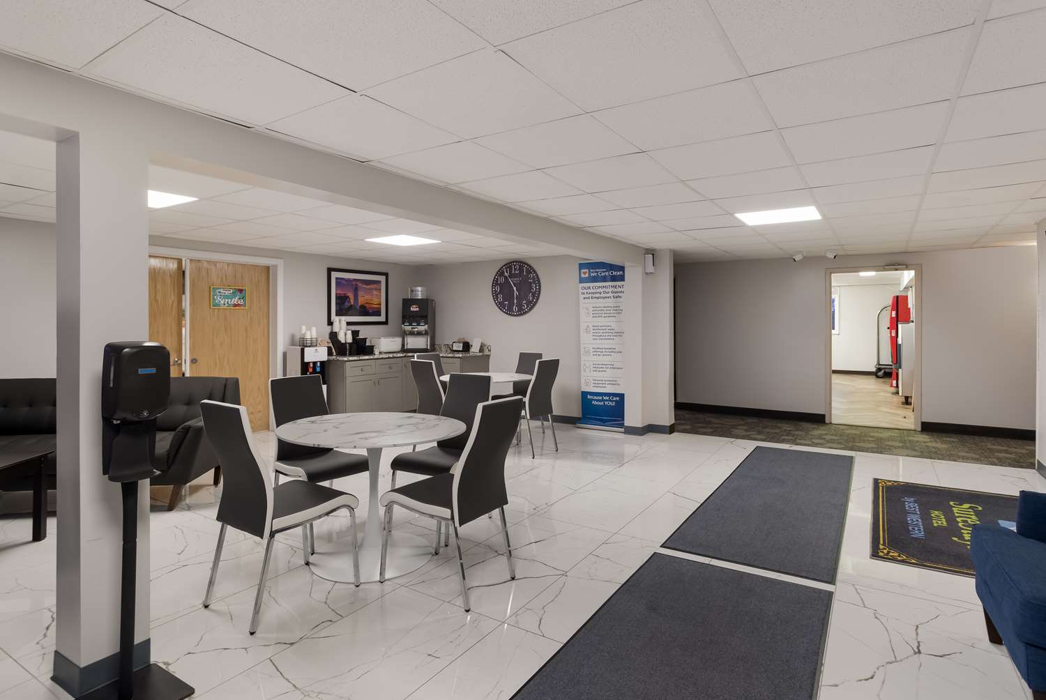 The SureStay Hotel by Best Western Presque Isle 33/42