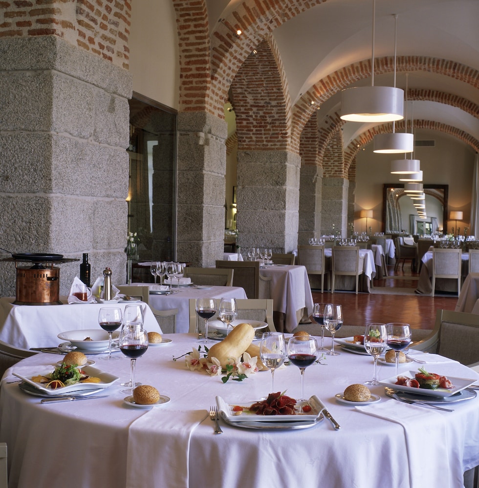 Parador De La Granja 42/50