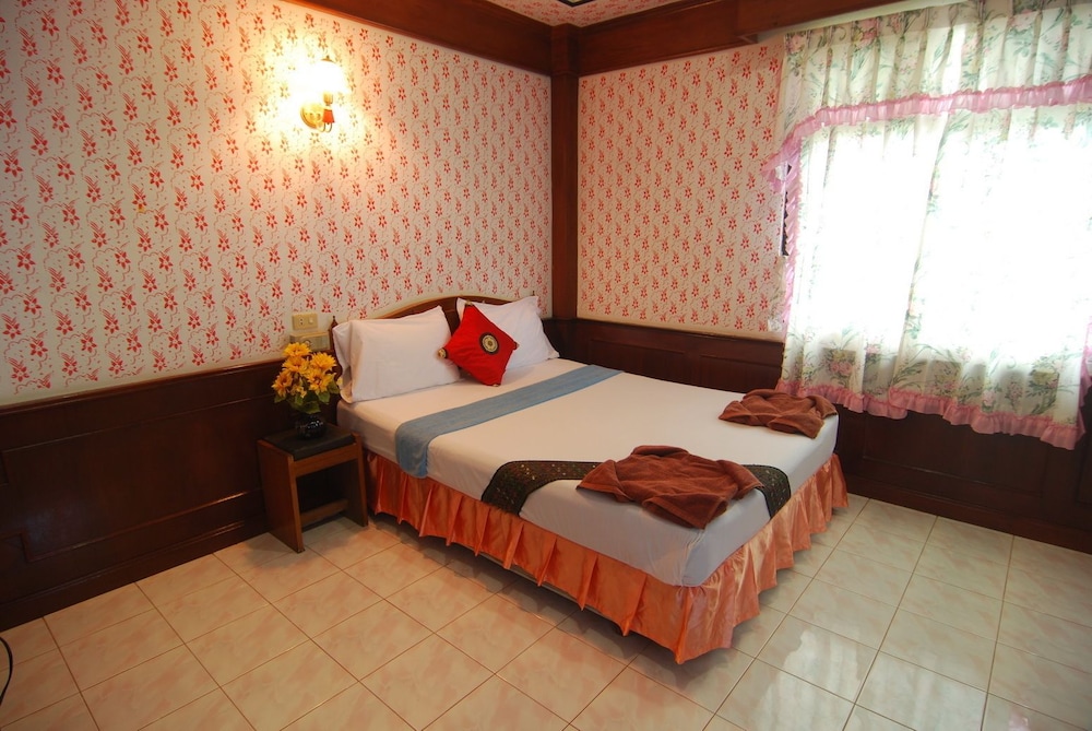 LANTA PARADISE BEACH RESORT 22/60