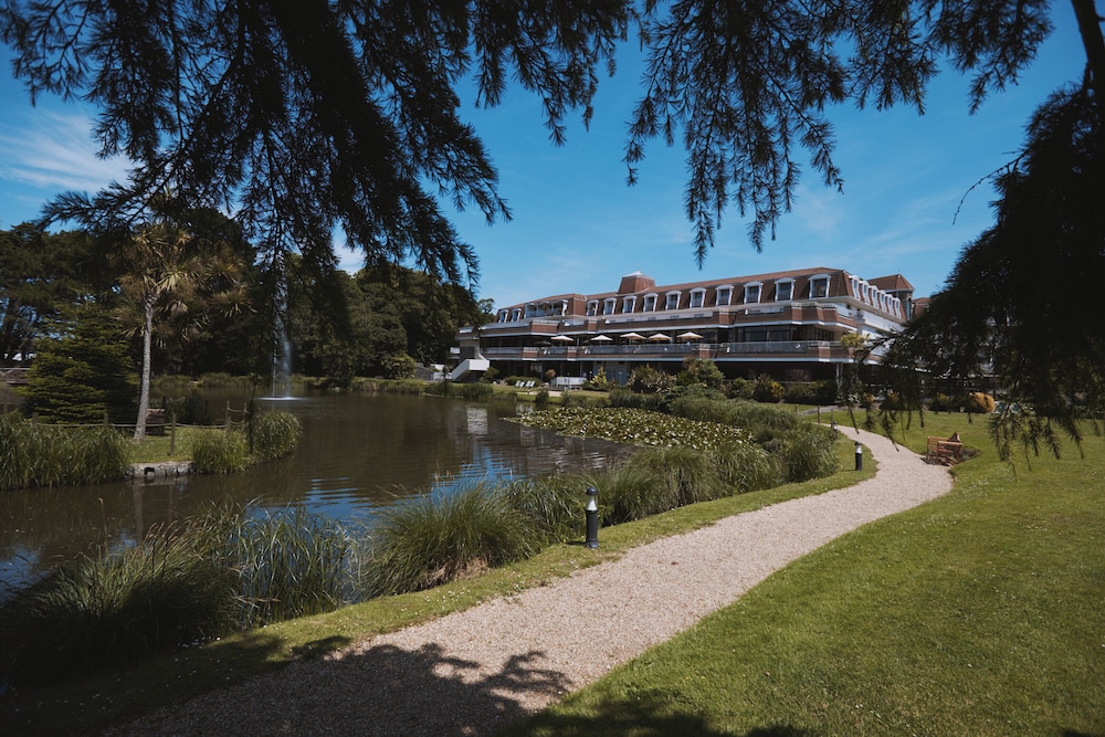 St Pierre Park Hotel And Golf 62/65