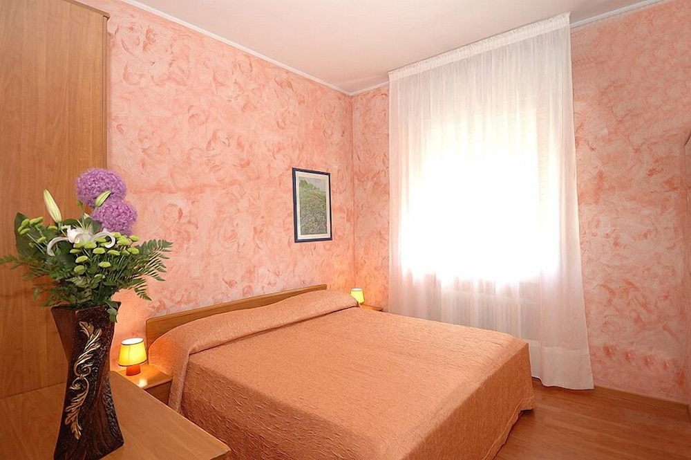 Hotel Primavera 9/15