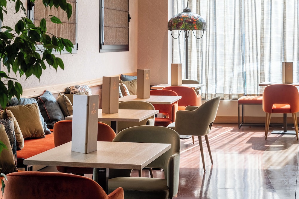 Neo Hotel 58/75