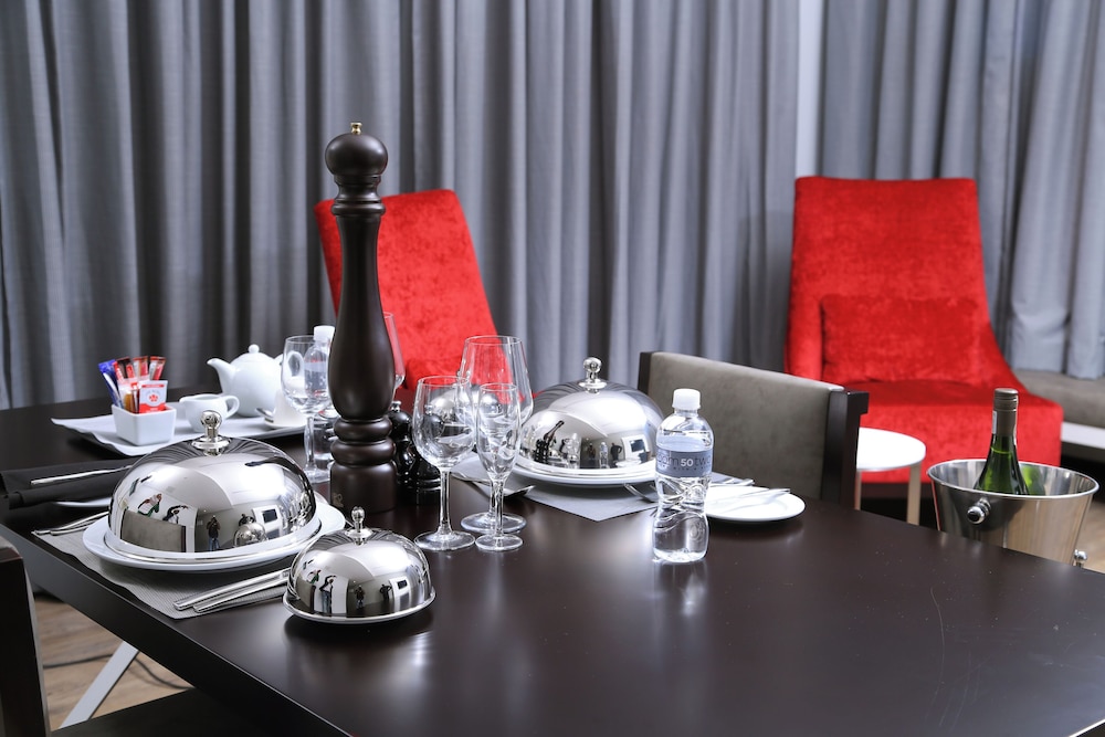 Room50two 51/62