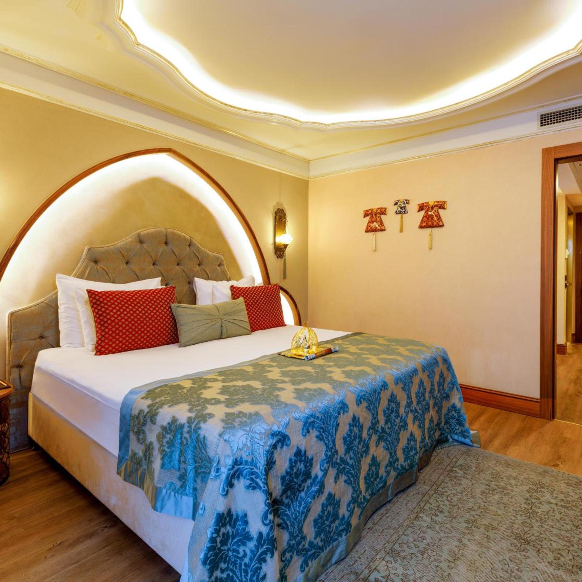 جناح غراند، Romance Istanbul Hotel 2/6