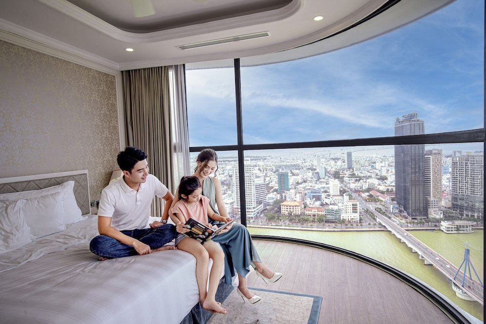 Melia Vinpearl Da Nang Riverfront 37/81