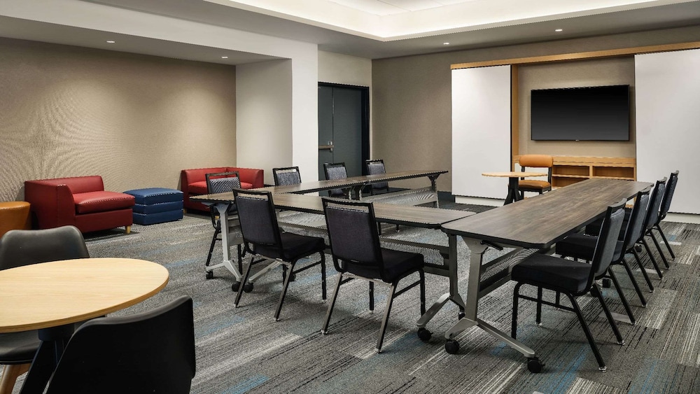 Hyatt House LA University Medical Center 35/48