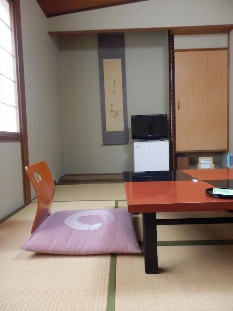 Kikunoya Ryokan 9/17