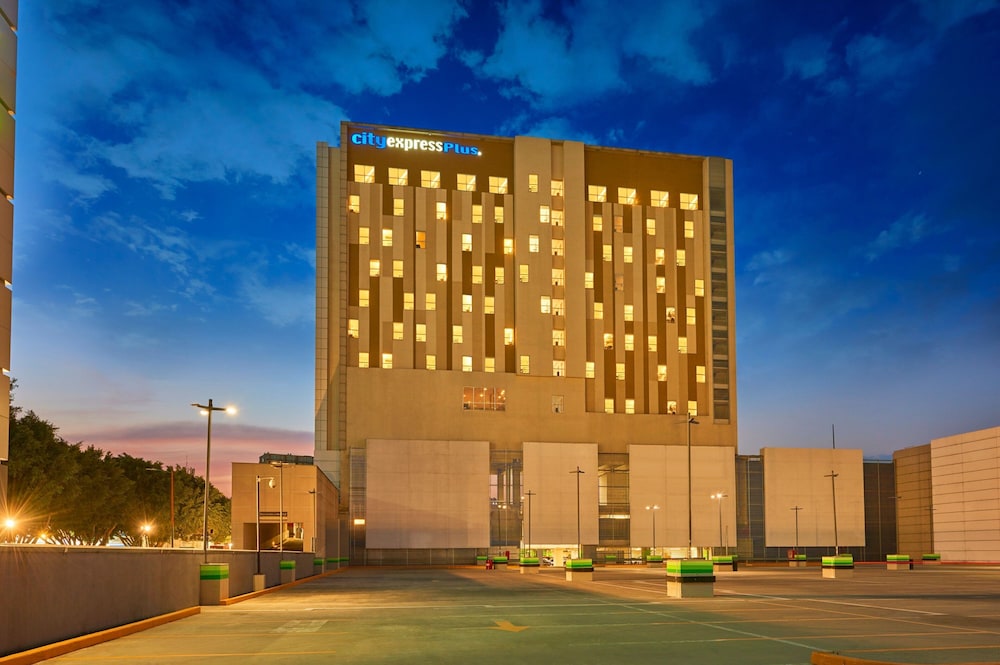 City Express Plus by Marriott Ciudad de Mexico Mundo E in TLALNEPANTLA