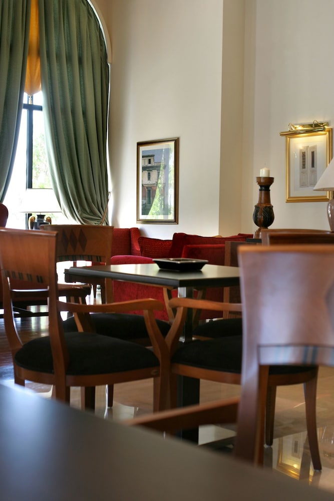 Volos Palace 65/66