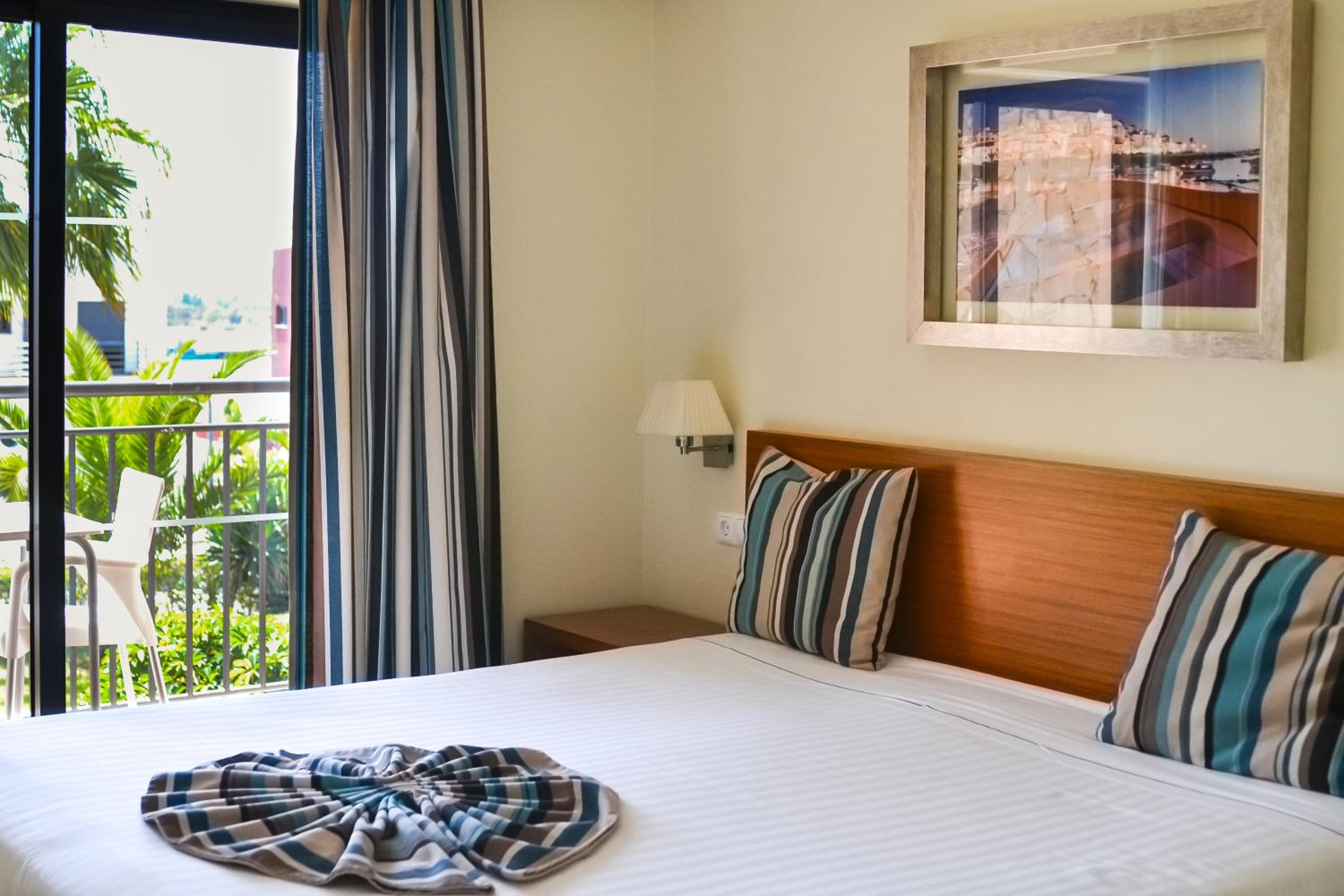 1 Bedroom, Apartment, Pool or River View