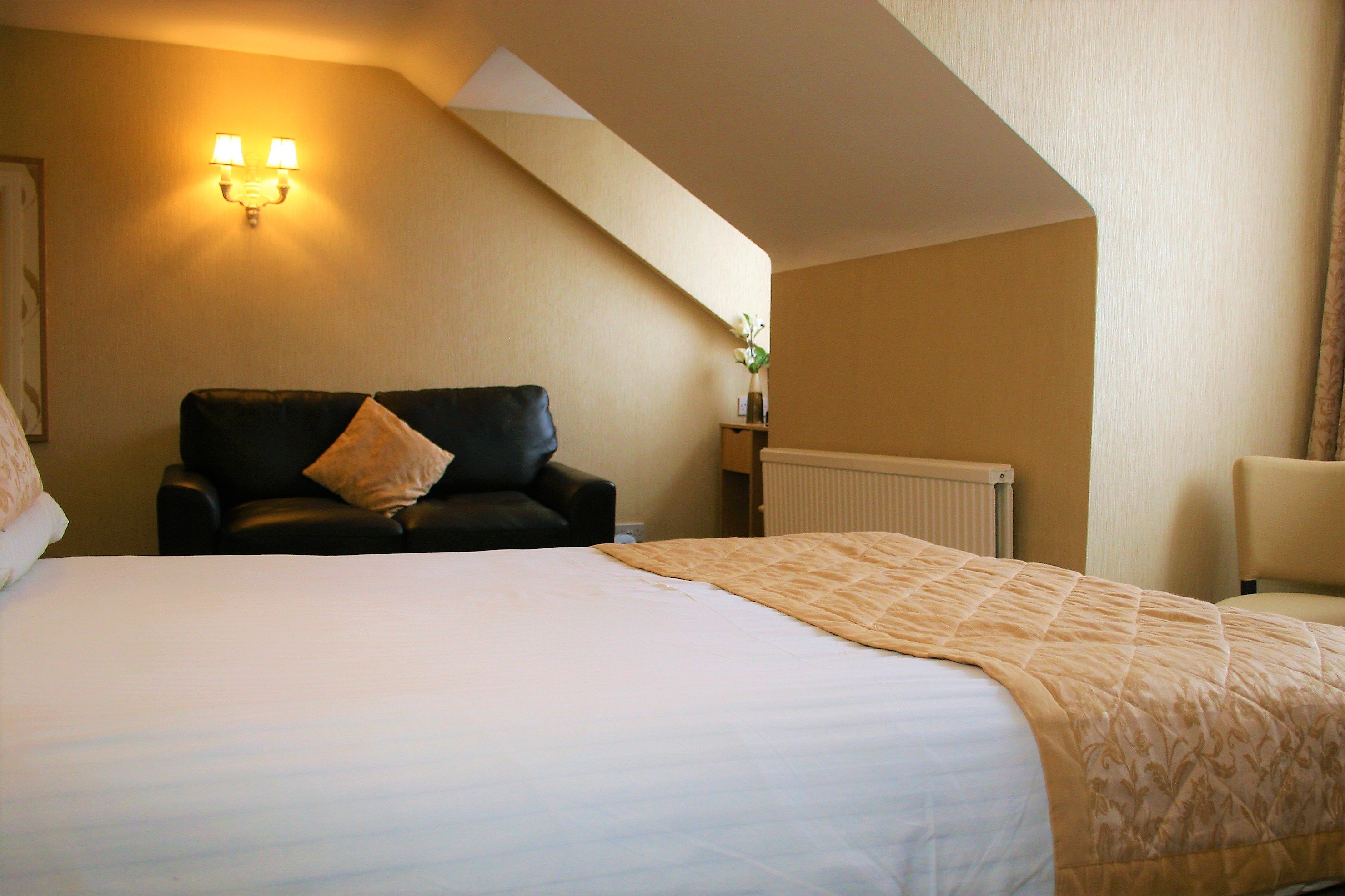 The Kingston Theatre Hotel 13/52