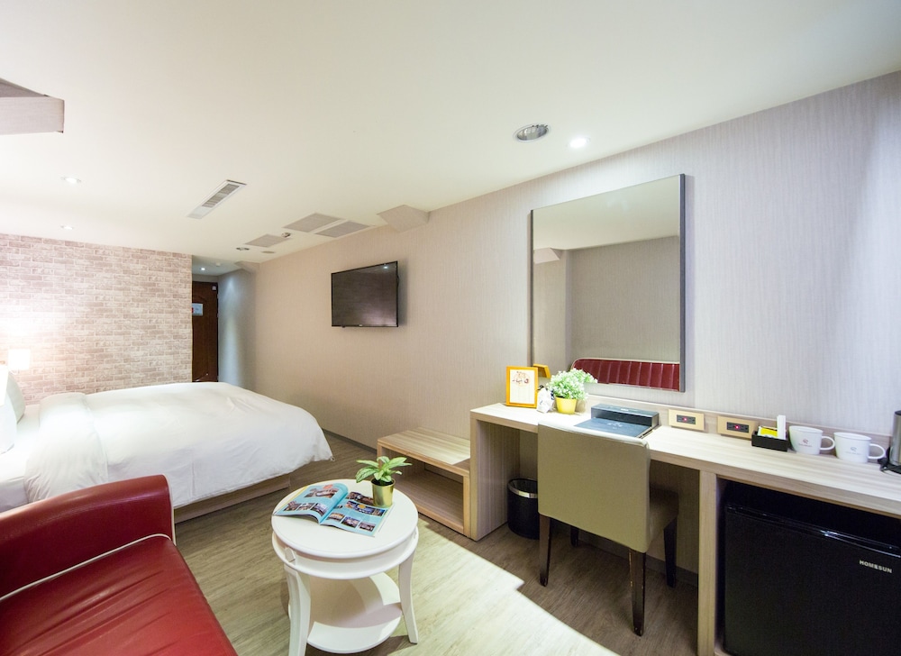 Unique Hotel Smile 73 Hotel 40/73