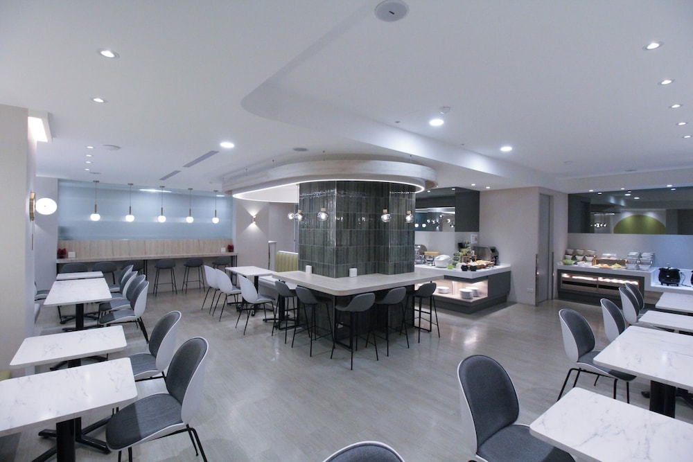 Hotel B 37/50