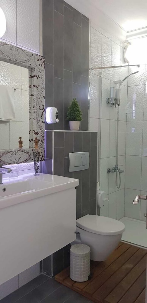 Urla Yelken Hotel- Adult +15 48/49
