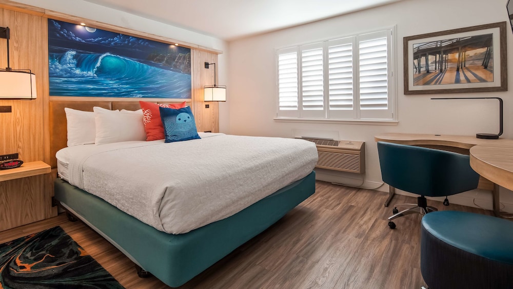 Best Western Plus Capitola By the Sea Inn Suites 25/55
