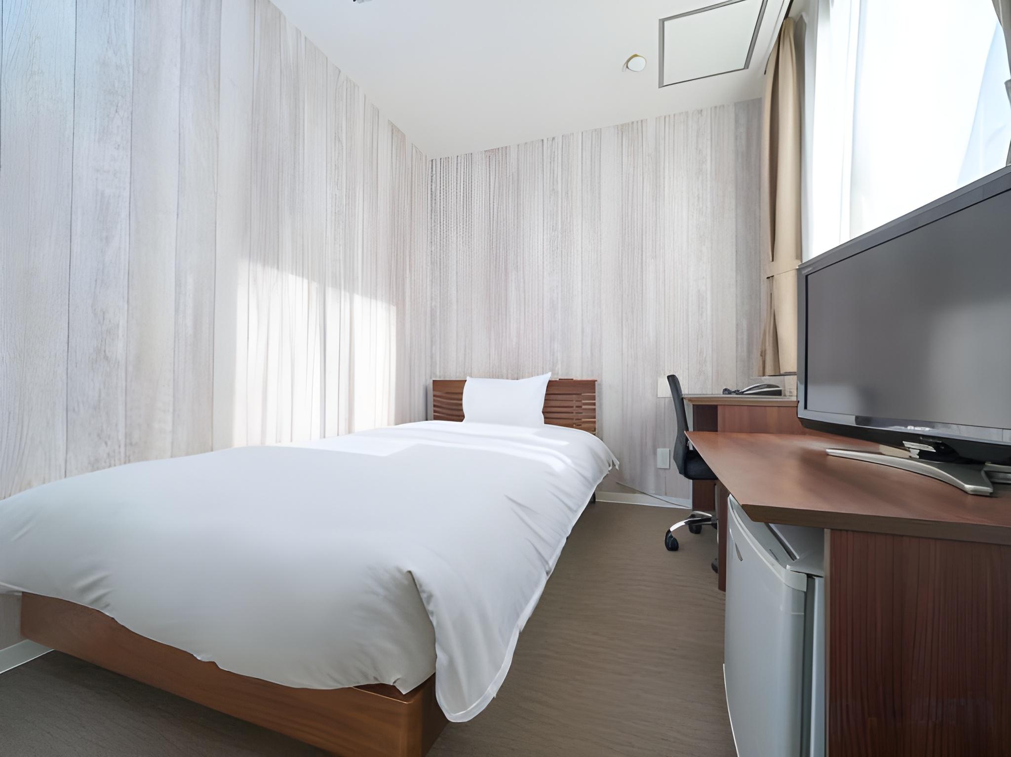 Semi Room, Economy, Single Bed, Semi Double Bed