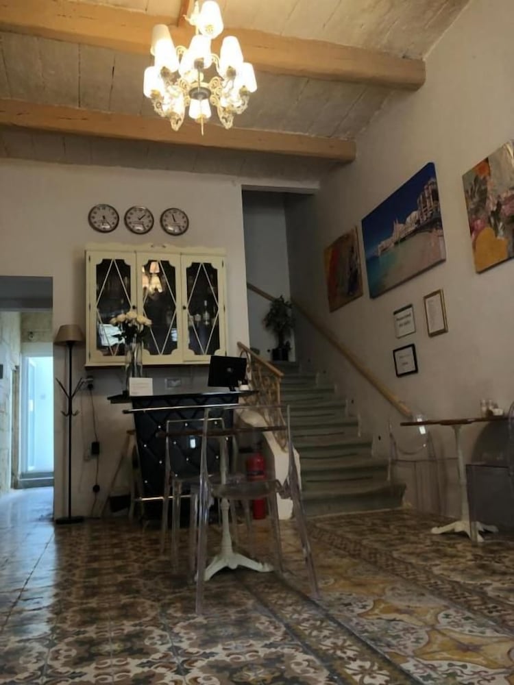 Lee's House Bed & Breakfast Sliema 31/50