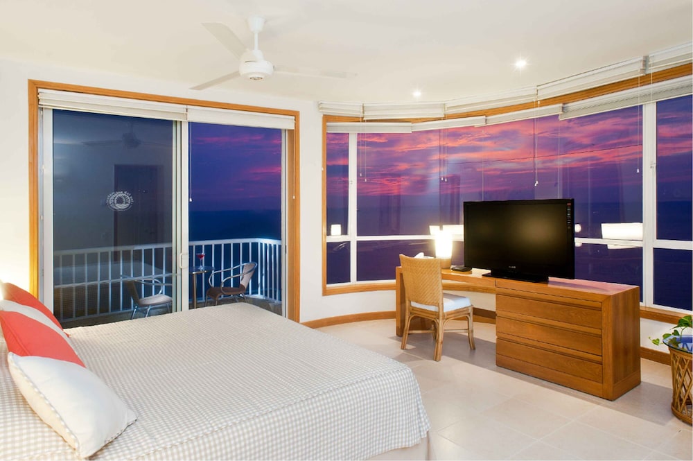 3 BEDROOMS, PRESIDENTIAL, SUITE, PRIVATE POOL
