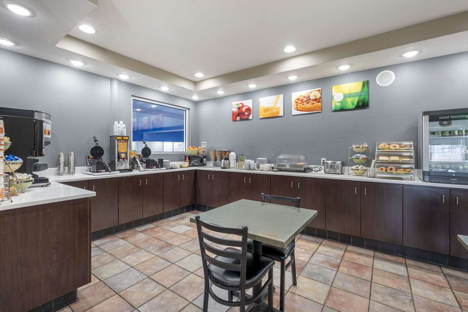 Quality Inn & Suites Lincoln North 21/21