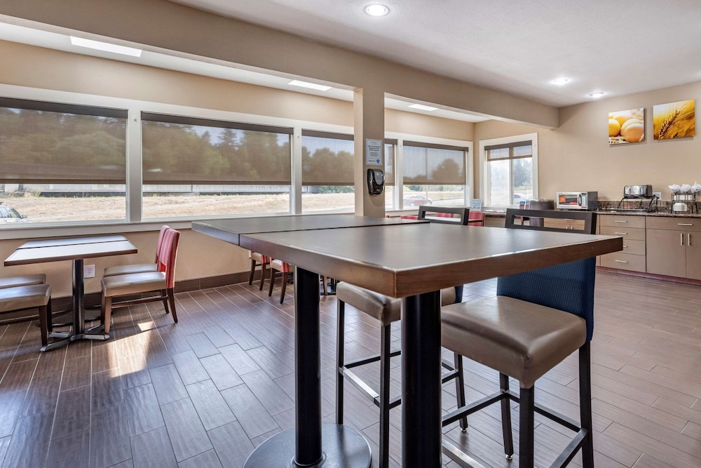 Comfort Inn & Suites Kelso - Longview 30/40